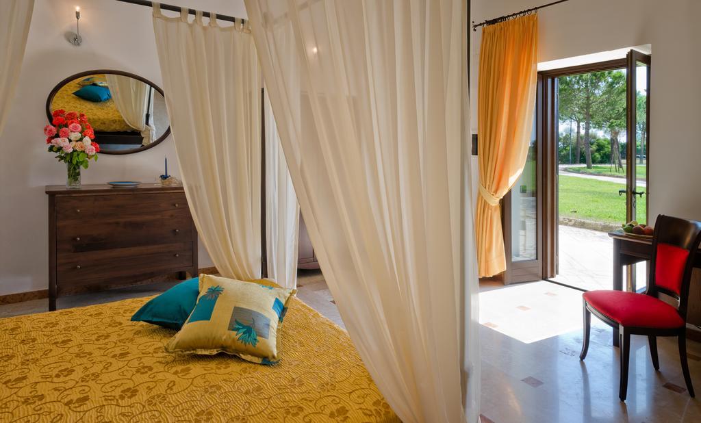 Amaregold Tenuta La Baronessa Resort 툴리에 외부 사진